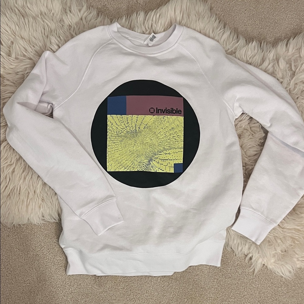 Crisp white vintage style crew neck 80’s style NWOT unisex XS invisible